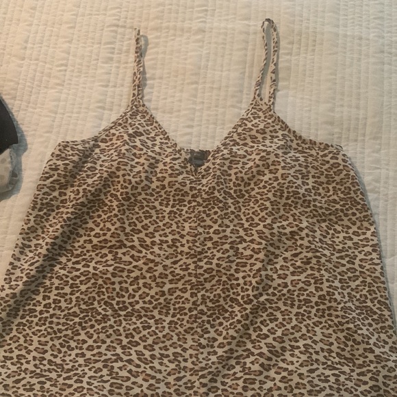 Aerie bundle  of 3 silky tanks - Picture 10 of 12